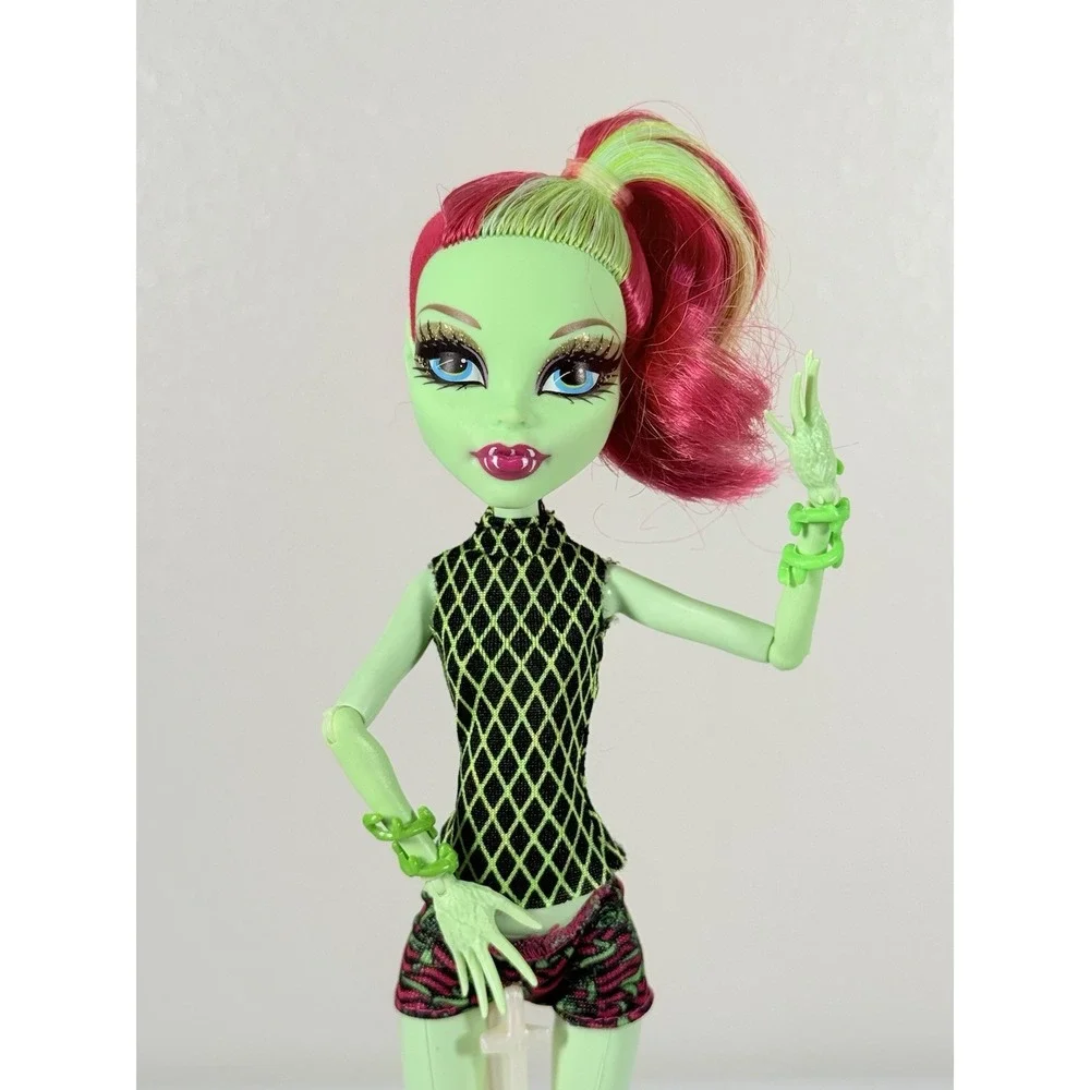 Monster High Fangtastic Fitness Venus McFlytrap Doll Rare No Stretchband Or Shoe